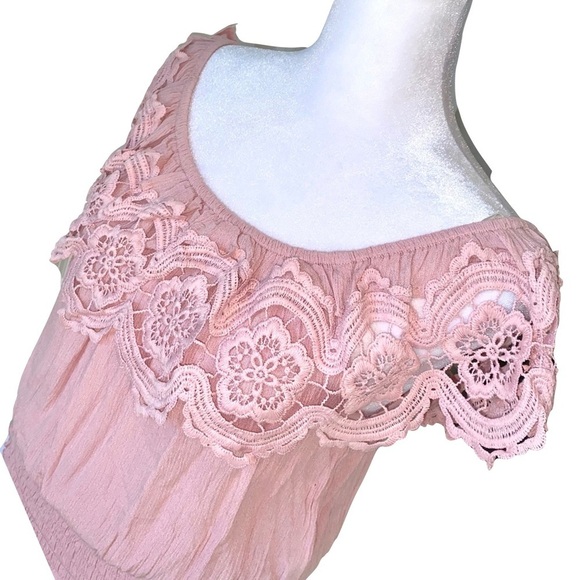 NWT — FOREVER 21 Off-the-shoulder Crocheted Pink Top Size Large - Picture 4 of 7